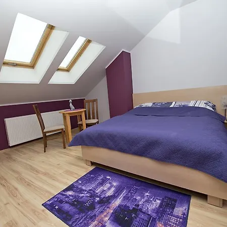 U Holosia Osowiec (Kuyavian-Pomeranian)